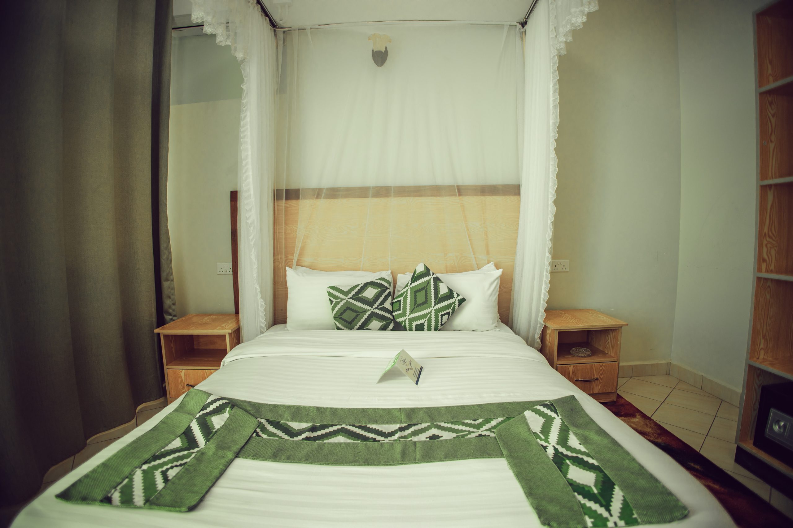 ekhayacrescenthotel